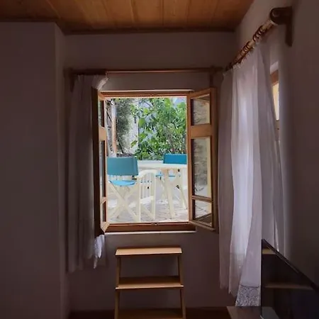 別荘 Yat Limani Tarihi Kale Ici Terasli Ev *